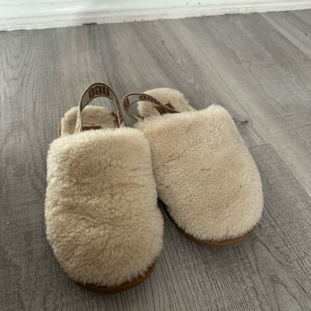 Ugg furry funkette